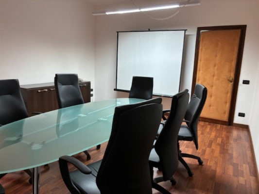 (Cod. Immobile: 122619250) Immobile polifunzionale – 250 m² in zona strategica Cappuccini, vicino a stazione e servizi - Tipologia: Locale a Brindisi (Brindisi) Puglia